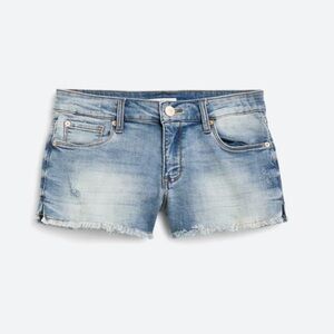 STS BLUE AUBREY MID RISE FRAY HEM SIDE SLIT BOYFRIEND SHORT